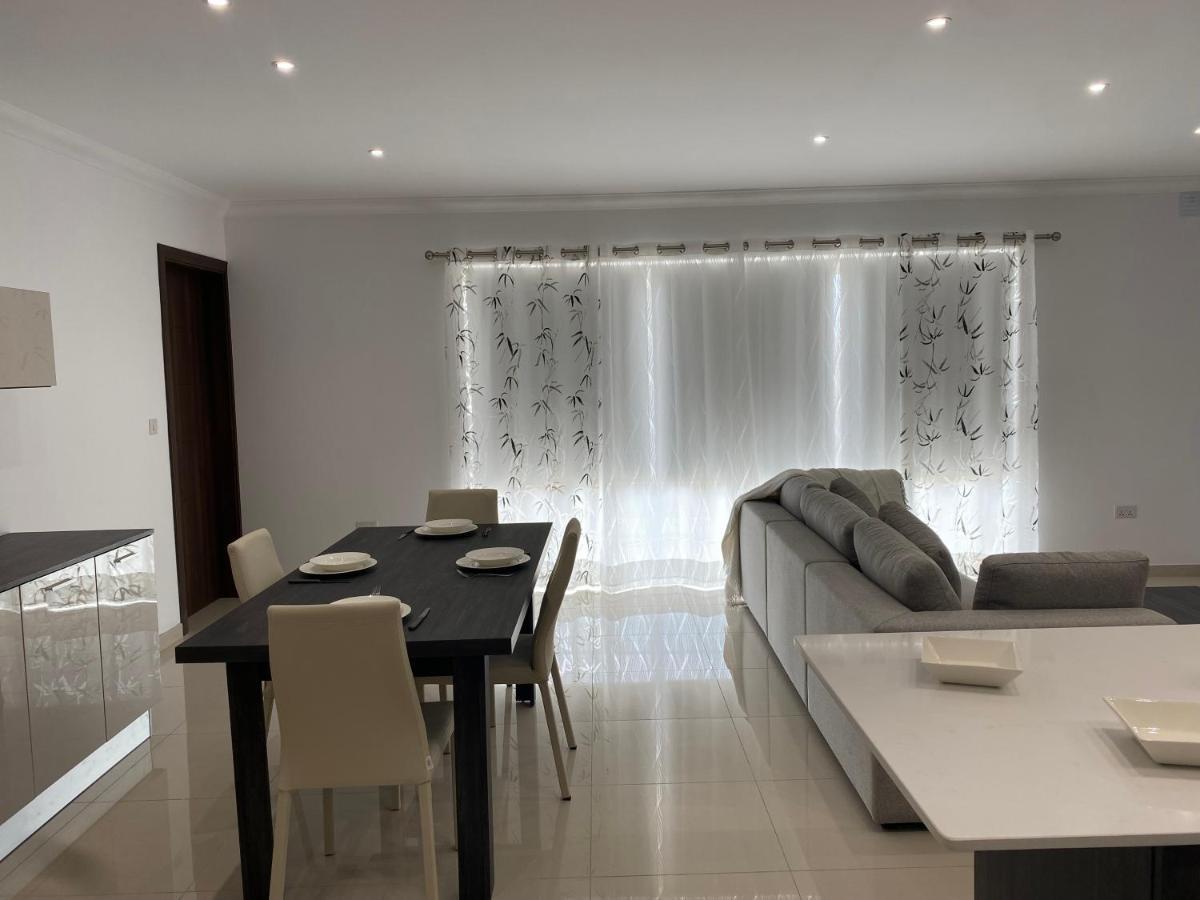 New 3 Bedroom Apartment Close To Airport Zurrieq Exterior foto